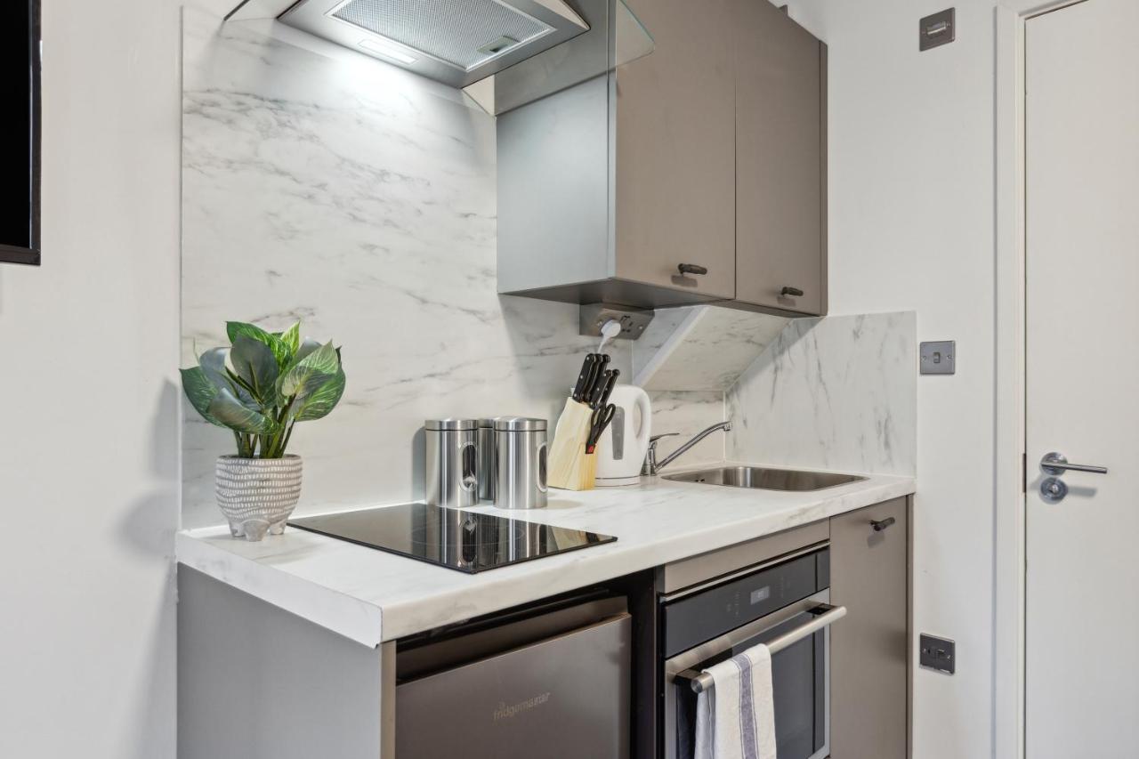 Sutherland Apartments Лондон Экстерьер фото