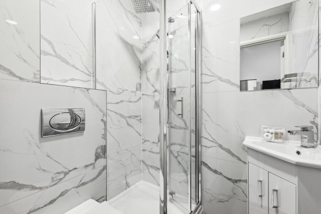Sutherland Apartments Лондон Экстерьер фото