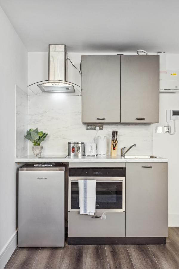 Sutherland Apartments Лондон Экстерьер фото
