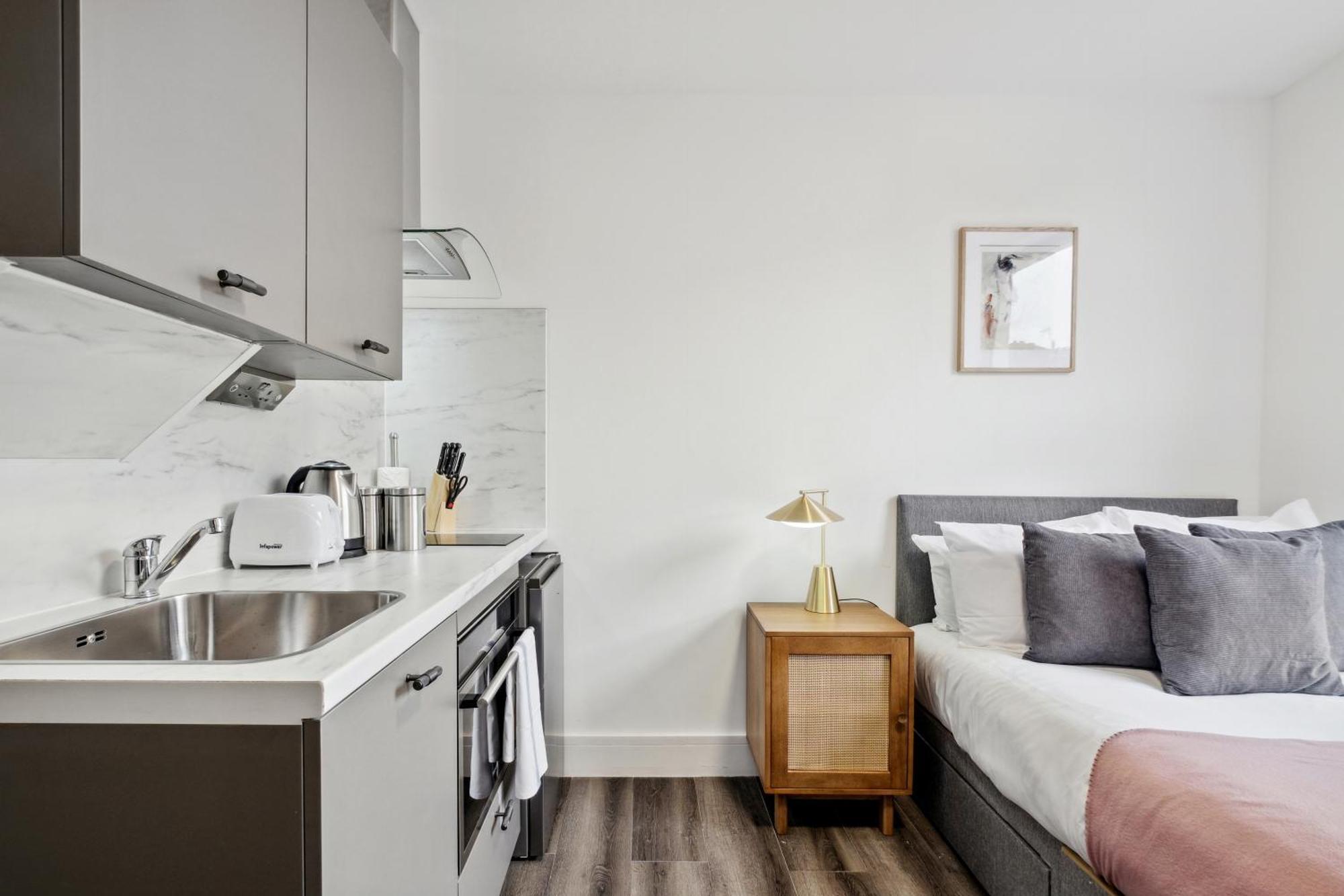 Sutherland Apartments Лондон Экстерьер фото